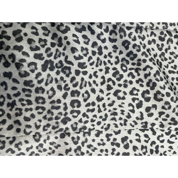 Chicos No Iron Coolmax Size 3 (XL) Animal Print Button Up Blouse Long Sleeve - Picture 7 of 9